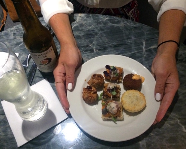 Canapes Capri by Fraser