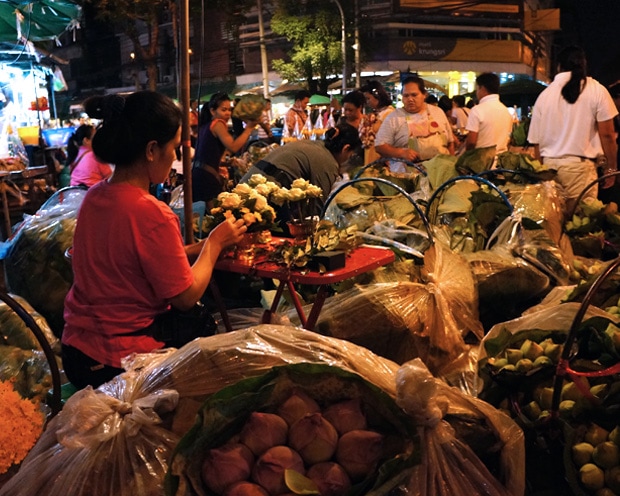 Night Flower Market in Bangkok