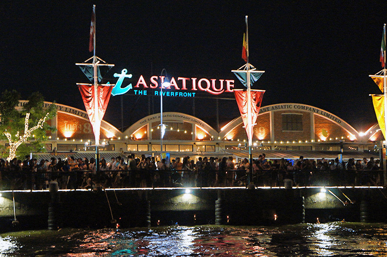 Asiatique The Riverfront in Bangkok at night time