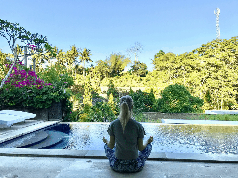 Yoga retreat Bali Blooming Lotus Ubud pool villa