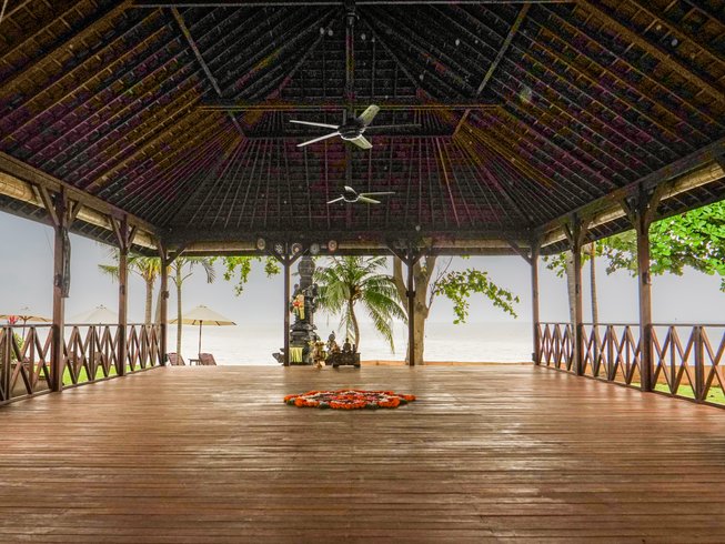 Pure Flow Yoga Koh Phangan Thailand