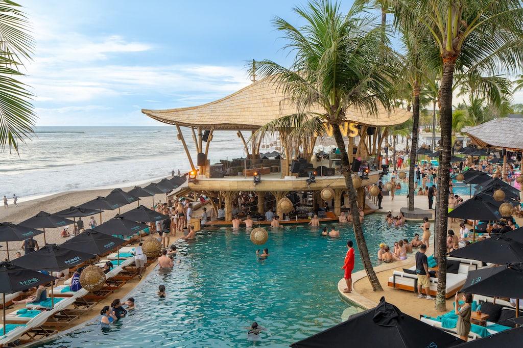 Finns Beach Club