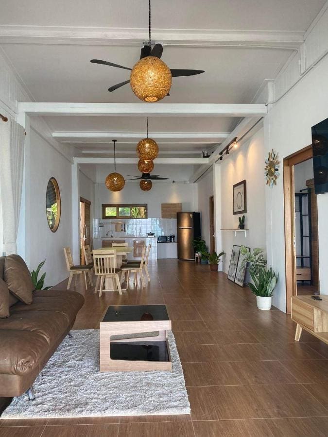 where to stay in koh phangan