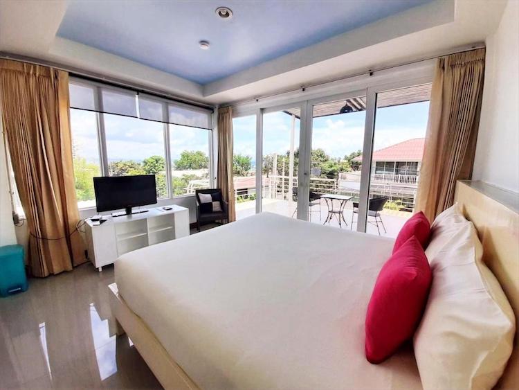 Koh Larn Riviera Hotel near the beach in Pattaya Thailand