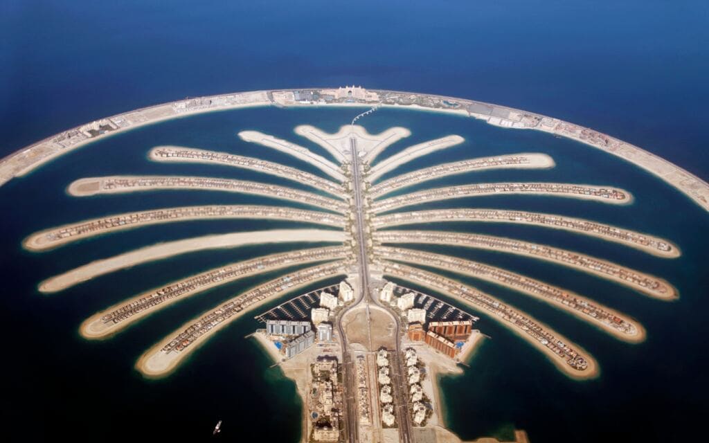 where to stay dubai