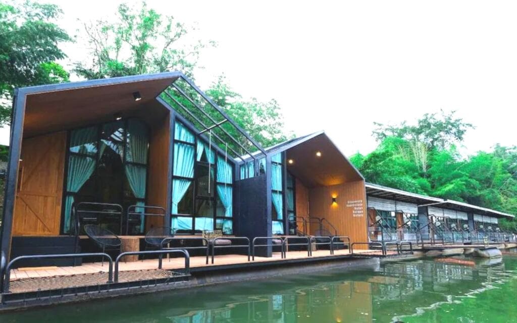 overwater bungalows in Thailand