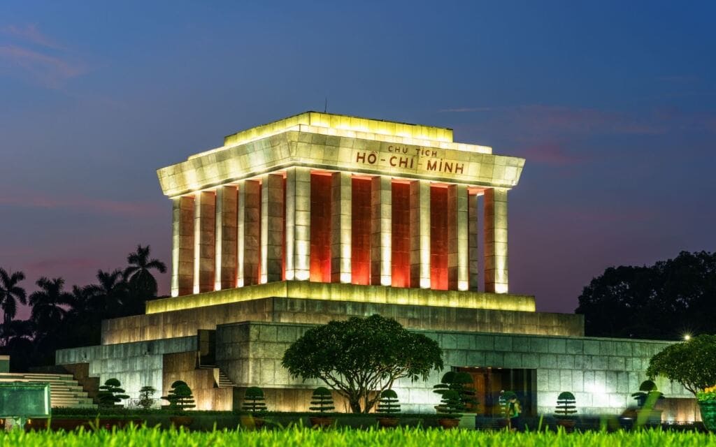 5 day hanoi itinerary - Ho Chi Minh Mausoleum & Street Food Tour