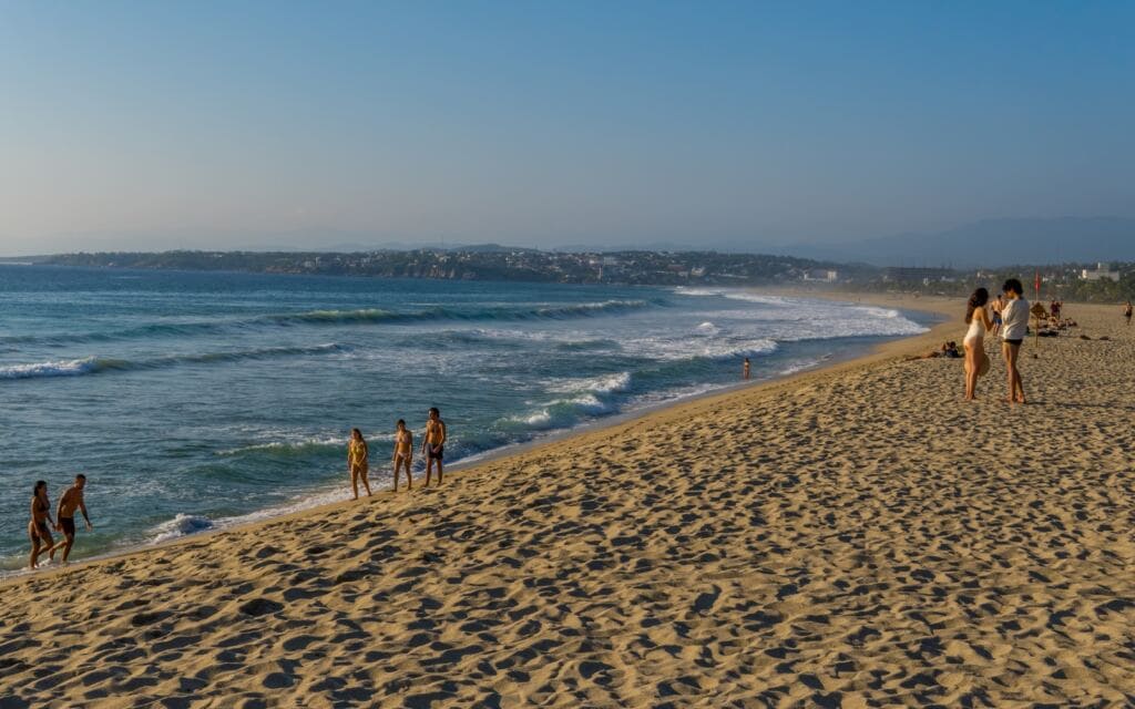 where to stay in Puerto Escondido - playa zicatela