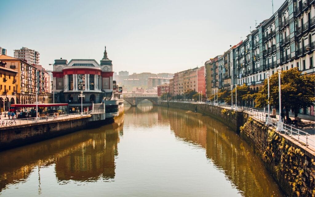 where to stay in bilbao - santutxtu