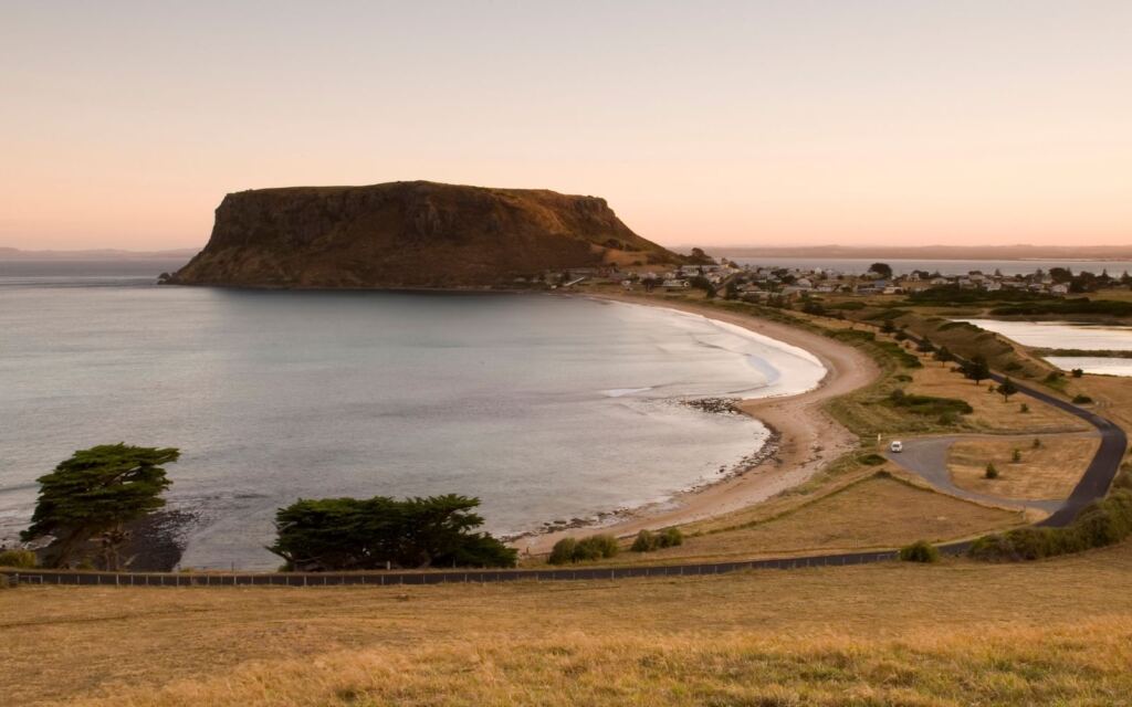 where to stay in tasmania - stanley