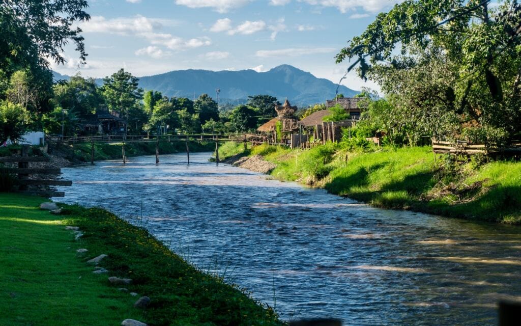 Pai East River