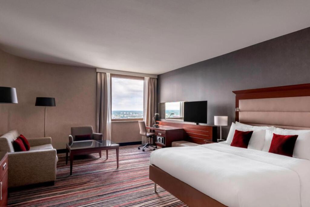 One of the bedrooms in Frankfurt Marriott Hotel.