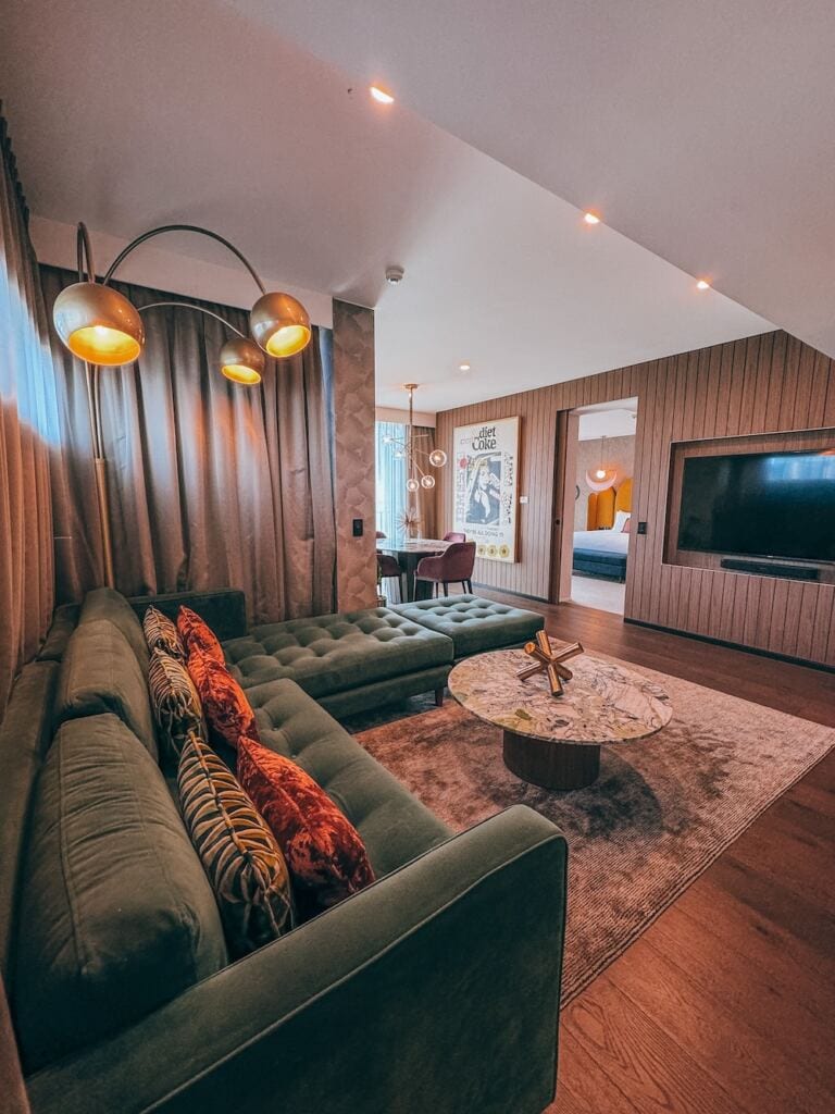 The Rockstar Suite at Ovolo The Valley