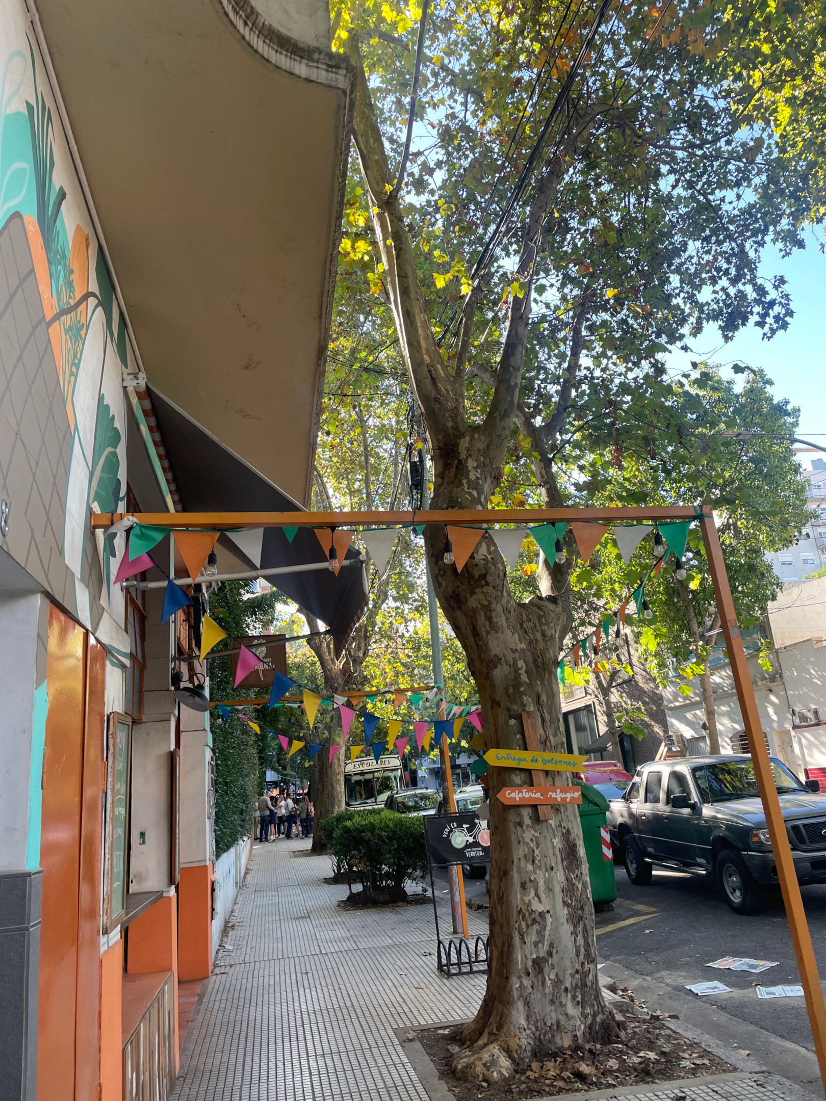 The sunny streets of Hollywood