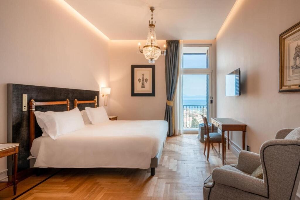 One of the bedrooms in Grand Hotel Parker's.