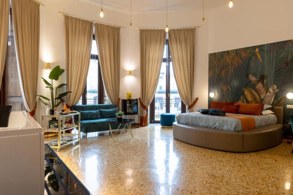 One of the bedrooms in La Lepre felice.