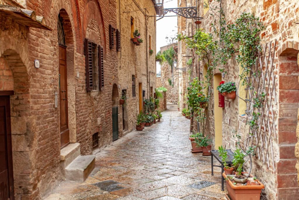 Volterra street