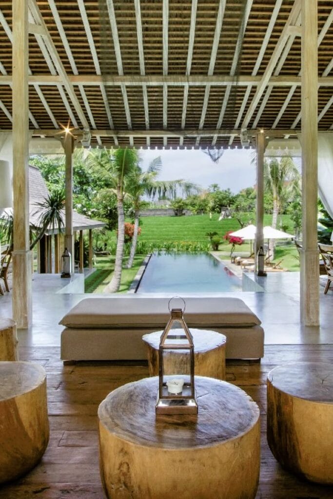 Mannao Estate overlooking the pool