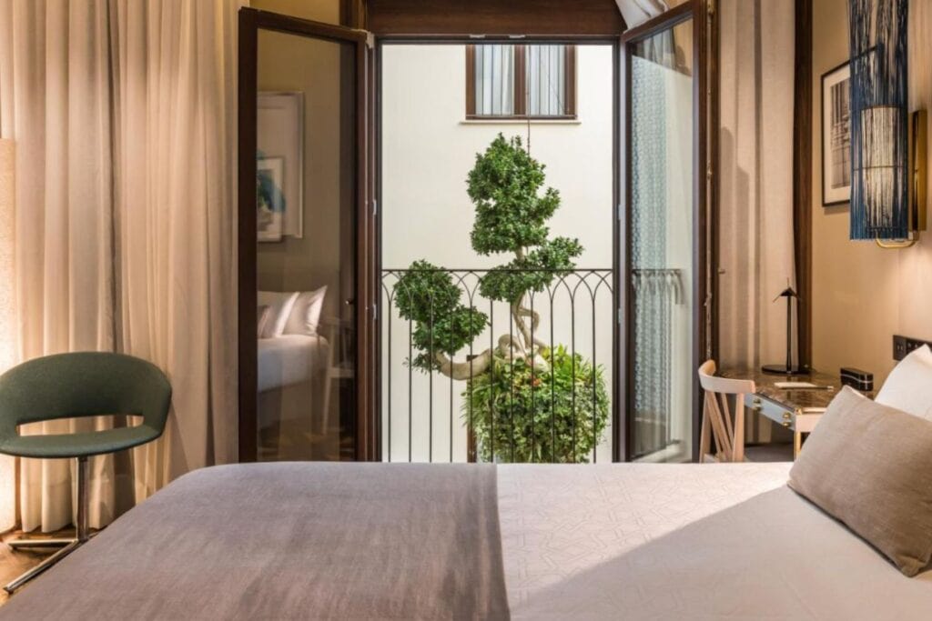 Room at Llorenc Parc de la Mar