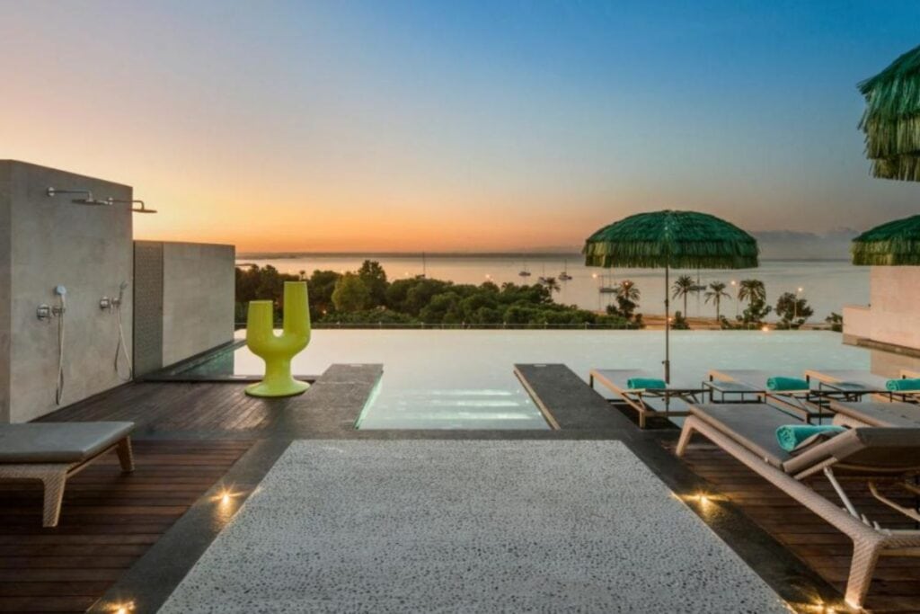 Stylish Pool at el Llorenc Parc de la Mar