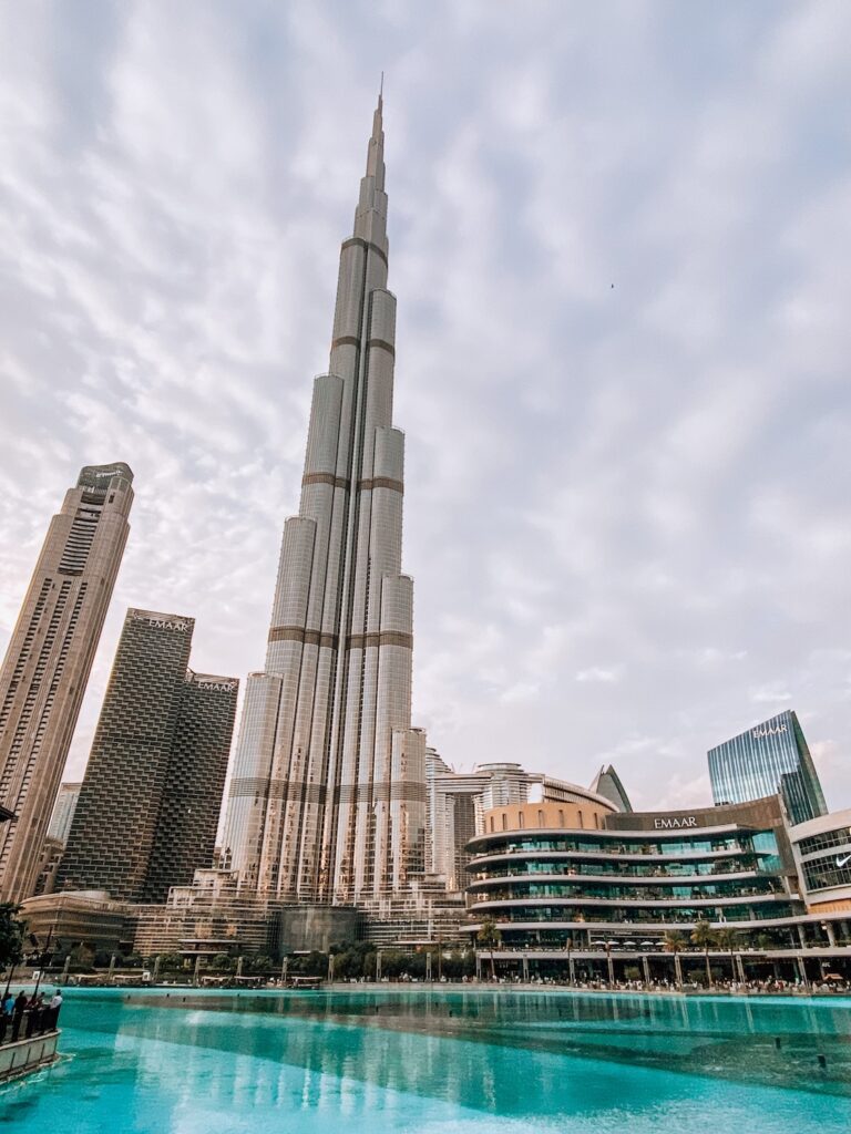 Dubai vs Abu Dhabi